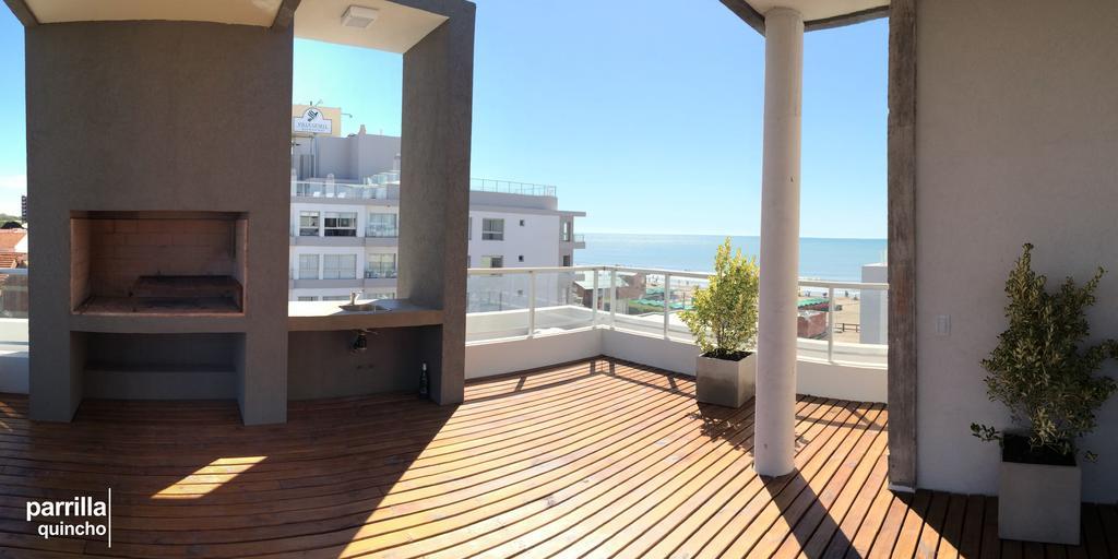 Eighteen Apartments Villa Gesell Bagian luar foto