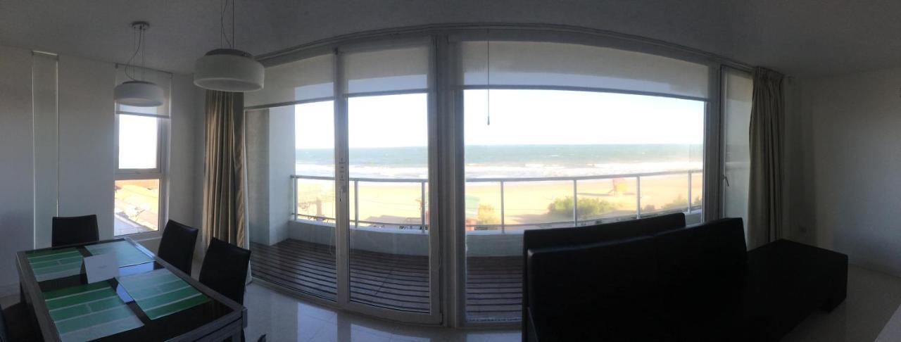 Eighteen Apartments Villa Gesell Bagian luar foto