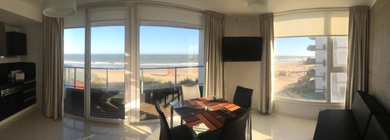 Eighteen Apartments Villa Gesell Bagian luar foto