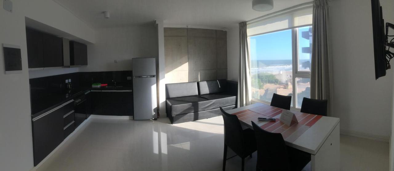 Eighteen Apartments Villa Gesell Bagian luar foto